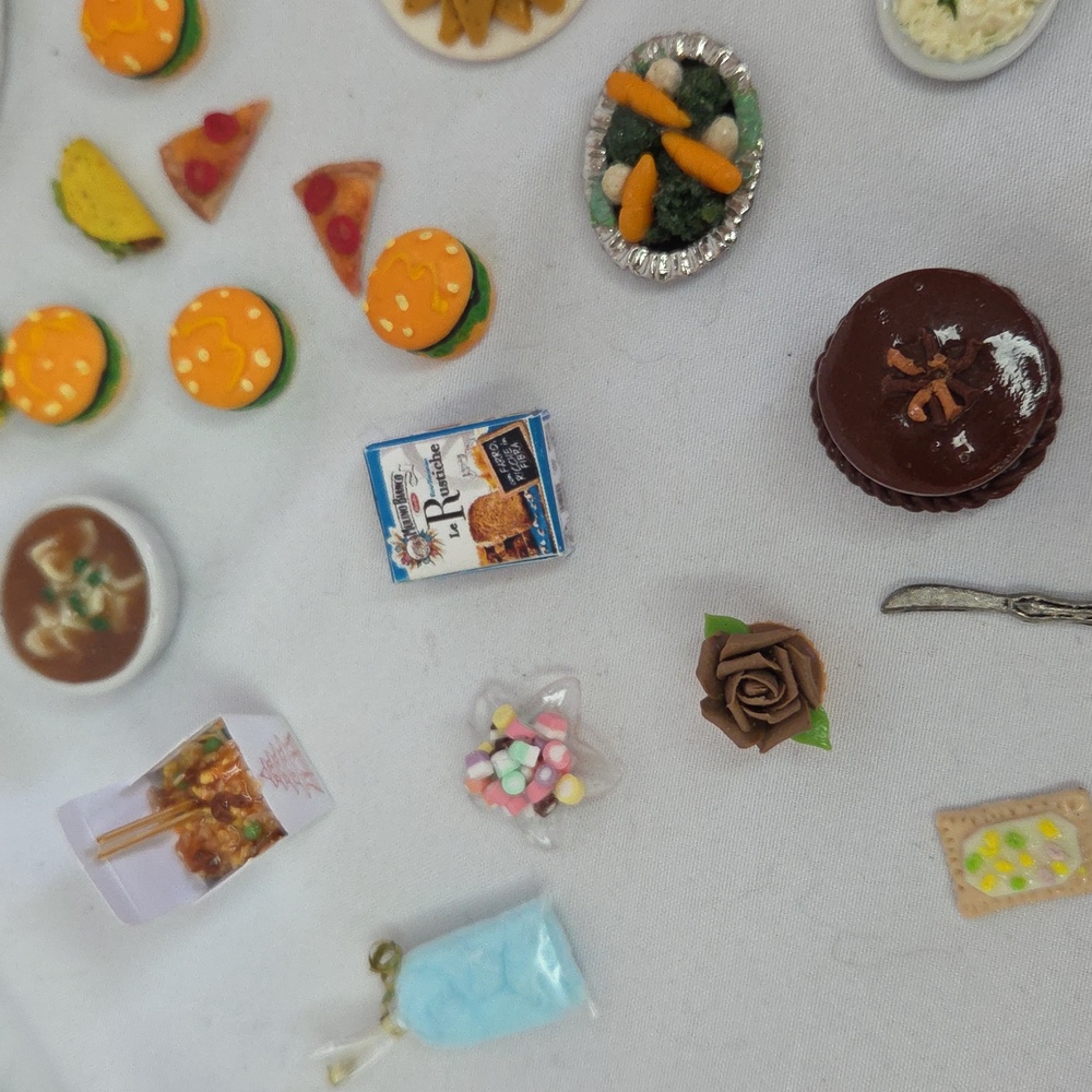 71 Piece Doll House Miniature Food Snack Dishes Lot - Picture 7 of 10